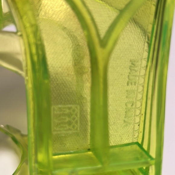 Jelly Sandals 90’s style, adjustable ankle strap, Lime Green Sz 5 - Picture 8 of 10
